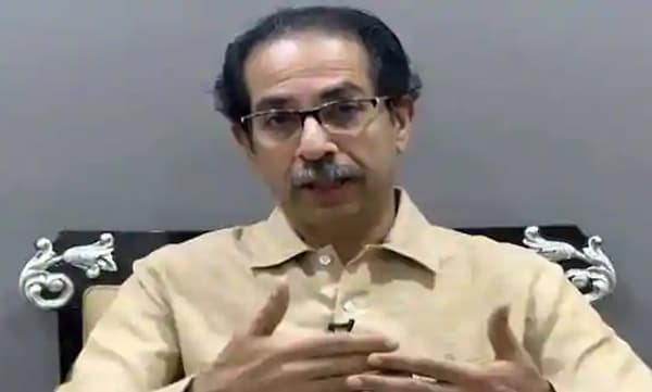 'കേന്ദ്ര സര്ക്കാരിനെതിരെ ശബ്ദമുയര്ത്തിയതിന്റെ വിലായാണ് അനുരാഗും തപ്സിയും നല്കേണ്ടി വന്നത്'; ശിവസേന