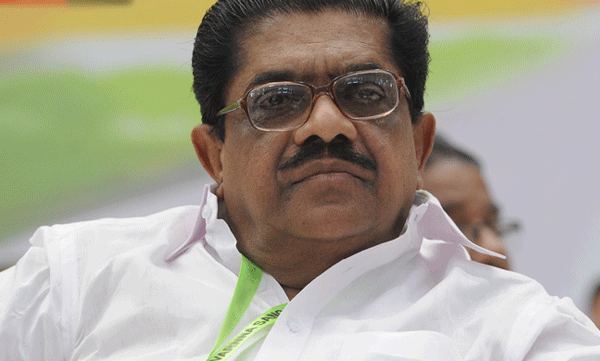 സ്പീക്കറെ ചോദ്യംചെയ്തത് ഖേദകരം; ജലീലിനെ പുറത്താക്കണമെന്നും സുധീരന്