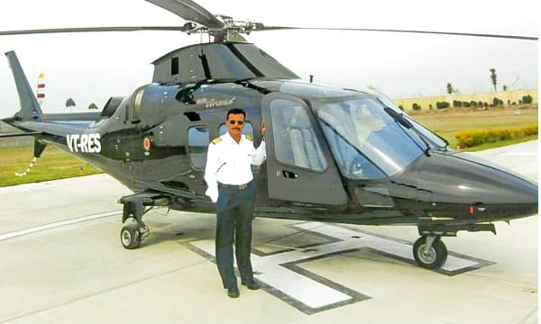 ശിവകുമാറിന്റെ ധീരതയില് ചിറക്കടവിനും അഭിമാനം ; രാജേഷിനും വിജിക്കും അഭിനന്ദനപ്രവാഹം; യൂസഫലിയുടെ സ്വന്തം എ ഡബ്ല്യു 109 ചില്ലറക്കാരനല്ല