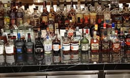 ശനിയും, ഞായറും മദ്യവില്പന ശാലകളും അടച്ചിടണമെന്ന് ഉത്തരവ്