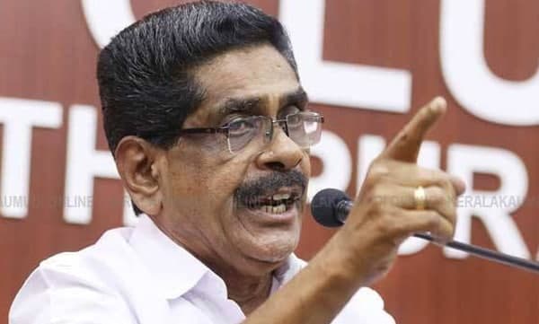 വ്യാജ ഇ-മെയില് ഉപയോഗിച്ച് തന്റെ പേരിൽ പണം തട്ടിപ്പ്'; പരാതിയുമായി മുല്ലപ്പള്ളി രാമചന്ദ്രൻ