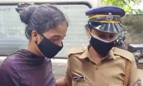 രേഷ്മയുടെ സുഹൃത്തുക്കളുടെ മൊഴിയെടുത്തു ; രേഷ്മ അറിയുന്ന അനന്തു 'മരിച്ച യുവതികൾ' തന്നെയെന്ന് ഉറപ്പിക്കാനാകാതെ പോലീസ്