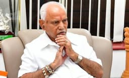 കര്ണാടക മുഖ്യമന്ത്രിസ്ഥാനം രാജിവെക്കില്ല; യെദ്യൂരപ്പ