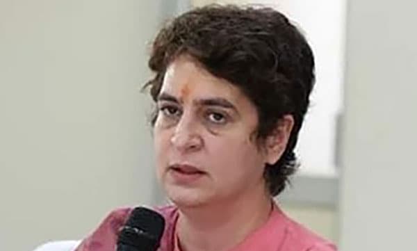 യുപിയില് പുതിയ രാഷ്ട്രീയ ലക്ഷ്യങ്ങളുമായി കോണ്ഗ്രസ് ; സൗജന്യ വൈദ്യുതി ഉള്പ്പെടെ വാഗ്ദാനം ; 12,000 കി.മീ. പ്രതിജ്ഞായാത്രയും