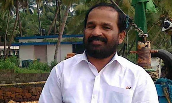 കേരളത്തിലെ ഒരു പൊലീസ് ഉദ്യോഗസ്ഥനും തനിക്ക് സല്യൂട്ട് ചെയ്തുകൊണ്ട് അഭിവാദ്യം അറിയിക്കുന്ന രീതി; ടിഎന് പ്രതാപന് എംപി