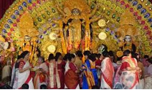 ദുര്ഗാ പൂജ ആഘോഷങ്ങള്ക്ക് പിന്നാലെ പശ്ചിമ ബംഗാളില് കോവിഡ് കേസുകളില് വന് വര്ധന