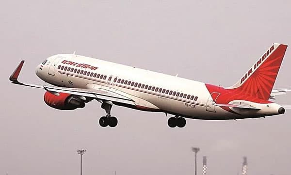 രക്ഷാദൗത്യത്തിന് വീണ്ടും എയര് ഇന്ത്യ; നാളെ പുലര്ച്ചെ രണ്ട് വിമാനങ്ങള് റൊമാനിയയിലേക്ക്
