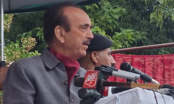 കശ്മീരിന്റെ നഷ്ടമായ പ്രത്യേക പദവി ഇനി ഒരിക്കലും തിരിച്ച് കിട്ടില്ല; ഗുലാം നബി ആസാദ്