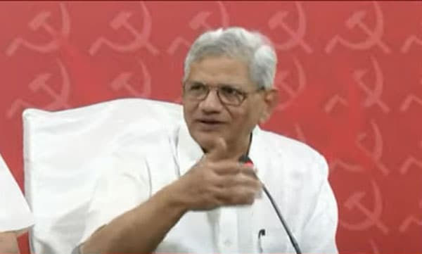 നിരോധനം പരിഹാരമല്ല, രാഷ്ട്രീയമായി ഒറ്റപ്പെടുത്തണം: സീതാറാം യെച്ചൂരി