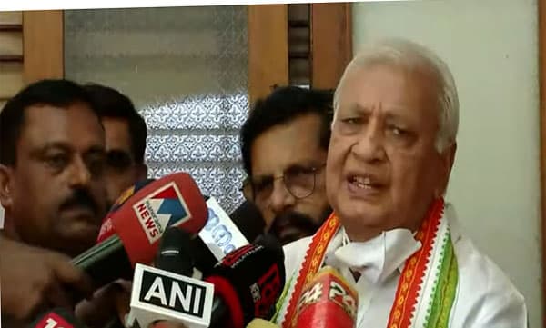 സജി ചെറിയാന്റെ സത്യപ്രതിജ്ഞ: മുഖ്യമന്ത്രിയുടെ ശിപാര്ശ അംഗീകരിച്ചുവെന്ന് ഗവര്ണര്