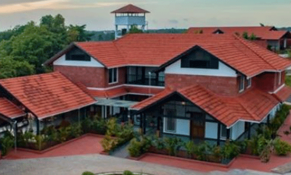 വൈദേകം റിസോര്ട്ടിന് ഇന്കംടാക്സ് നോട്ടീസ്