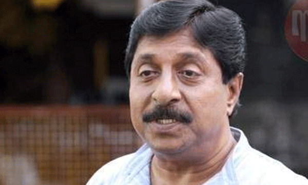 ബ്രഹ്മപുരം മാലിന്യ പ്ലാന്റിലെ പ്രശ്നങ്ങൾക്കു കാരണം അഴിമതിയോടുള്ള ചിലരുടെ സ്നേഹമാണ്: നടന് ശ്രീനിവാസൻ