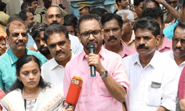 കേരളത്തിന്റെ ഭരണം പിടിക്കാന് ബി.ജെ.പി. ''മാസ്റ്റര് പ്ലാന്'' ; ഈസ്റ്ററിന് 10,000 ക്രിസ്ത്യന് ഭവനങ്ങള് സന്ദര്ശിക്കും ; ഈദിന് മുസ്ളീം ഭവനങ്ങളും