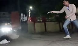 അതിഖ് അഹമ്മദ് വധം: 5 പോലീസുകാര്ക്ക് സസ്പെന്ഷന്