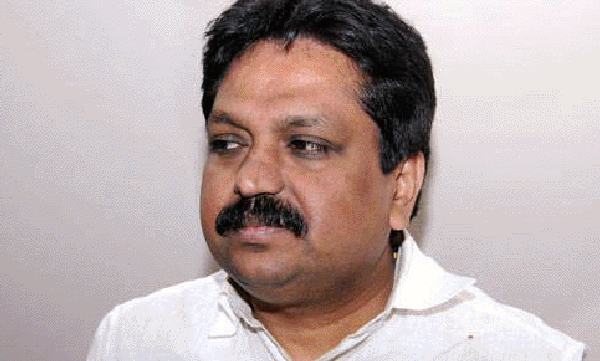 ടോമിന് ജെ. തച്ചങ്കരി പോലീസ് ജീവിതം ഇന്ന് അവസാനിക്കുന്നു ; പടിയിറങ്ങുന്നത് താന് എഴുതി സംഗീതം നല്കിയ ഈ ഗാനത്തിലെ വരികളോടെ