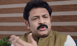 ഈ സര്ക്കാര് ഭരിക്കുമ്പോള് ഹിന്ദുവാണെങ്കില് പ്രത്യേകിച്ചും അപായഭീതിയില്ലാതെ ജീവിക്കാനാകില്ല ; വടക്കോട്ട് നോക്കി കുരച്ചിരുന്ന നായകള് എവിടെയെന്ന് കൃഷ്ണകുമാര്