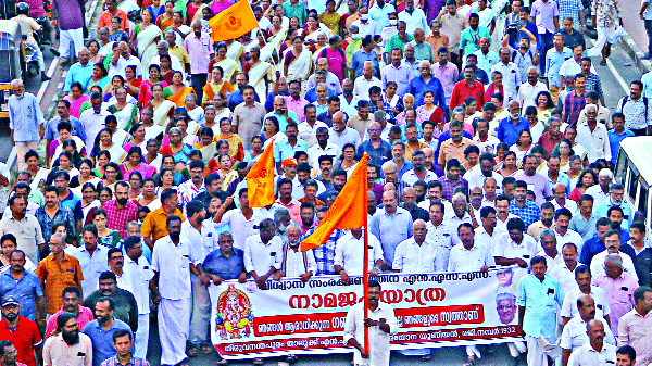 എന്.എസ്.എസിന് പിന്നാലെ ശിവഗിരി മഠവും പ്രതിഷേധവുമായെത്തി ; മിത്ത് വിവാദത്തില് സി.പി.എം. മലക്കം മറഞ്ഞു