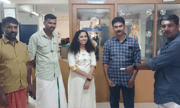 കാര്ഡ് മിഷനിലിട്ട് പിന് നമ്പര് അടിച്ചെങ്കിലും ഏറെ നേരം കഴിഞ്ഞിട്ടും പണം വന്നില്ല; എ.ടി.എമ്മില് നിന്നും 10,000 രൂപ കിട്ടിയത് ഓട്ടോറിക്ഷാ തൊഴിലാളികള്ക്ക് ; പണം തിരികെ നല്കി