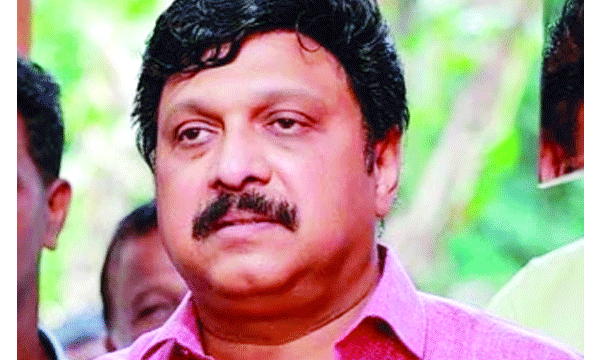 ഉദയാനിധി രാഷ്ട്രീയത്തിന്റെ അടിത്തട്ട് കിളച്ച് വന്നയാളല്ല ; അപ്പൂപ്പന്റെയെും അപ്പന്റെയുമൊക്കെ മോനായി വന്നയാളെന്ന് ഗണേശ്