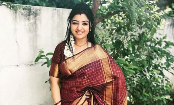 photo-instagram.com/mahalakshmi_actress_official