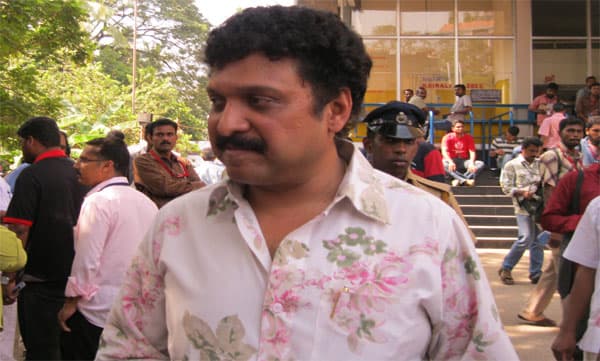 സോളാര് ഗൂഢാലോചന കേസ്: ഗണേഷ്കുമാര് 18ന് നേരിട്ട് ഹാജരാകണം; പരാതിക്കാരിക്ക് വീണ്ടും സമന്സ്