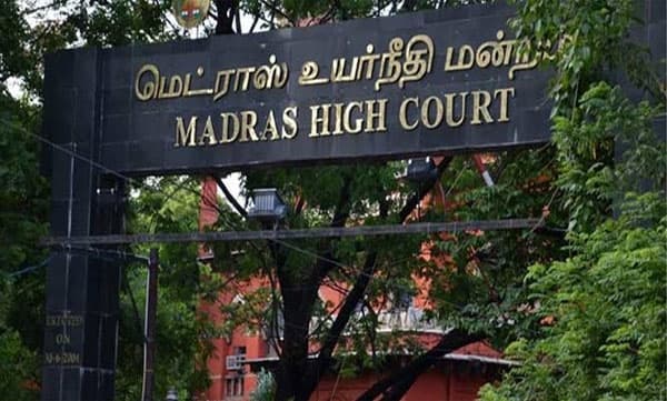 അരിക്കൊമ്പനെ നിരീക്ഷിക്കാന് വിദഗ്ധ സമിതി വേണം: ഹര്ജി തള്ളി മദ്രാസ് ഹൈക്കോടതി