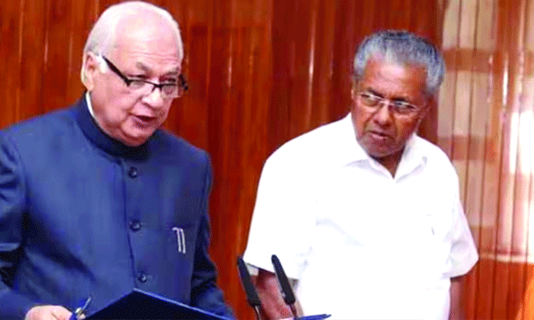 ഒടുവില് മുഖ്യമന്ത്രിയുടെ പച്ചക്കൊടി 'ഗവര്ണറെ കോടതിയില് പൂട്ടും' ; ബില്ലുകള് പിടിച്ചുവയ്ക്കുന്ന നടപടിക്കെതിരേ സര്ക്കാര് സുപ്രീംകോടതിയിലേക്ക്