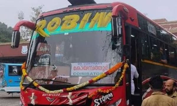 റോബിന് ബസിന്റെ പെര്മിറ്റ് റദ്ദാക്കിയ നടപടി ഹൈക്കോടതി മരവിപ്പിച്ചു