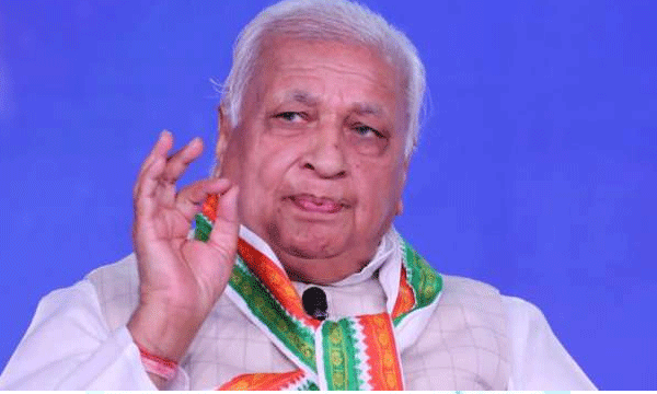 സംസ്ഥാനത്തിന്റെ സാമ്പത്തീക പ്രതിസന്ധിക്ക് കാരണം സര്ക്കാര് ; നവകേരള സദസ്സ് എന്തിനുവേണ്ടിയെന്ന് ഗവര്ണര്