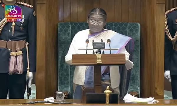 കരുത്തുറ്റ സുസ്ഥിര സര്ക്കാരിന്റെ ഗുണം ജനങ്ങള് അറിഞ്ഞു; രാഷ്ട്രപതി