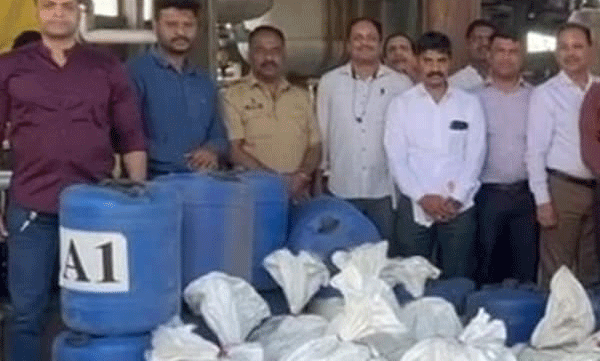 രണ്ടു ദിവസങ്ങളിലായി പൂനെയില് നടന്ന ഓപ്പറേഷന് ; പിടിച്ചെടുത്തത് 2,500 കോടി മൂല്യമുള്ള മയക്കുമരുന്ന്