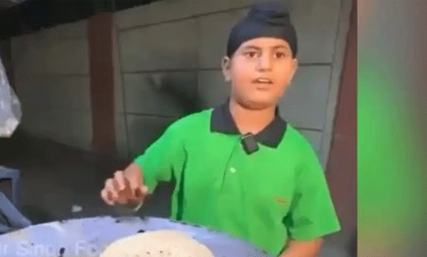 പിതാവ് മരിച്ചു, അമ്മ ഉപേക്ഷിച്ചു; തട്ടുകട നടത്തുന്ന ബാലന്; നമ്പര് ചോദിച്ച് ആനന്ദ് മഹീന്ദ്ര
