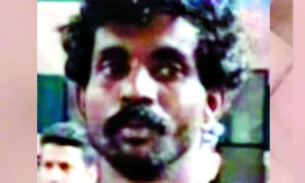 വീട്ടില് ഉറങ്ങിയ കുട്ടിയെ തട്ടിക്കൊണ്ട് പോയി ക്രൂരമായി ലൈംഗിക പീഡനത്തിന് ഇരയാക്കി ; പോക്സോ കോടതിയില് ഹാജരാക്കിയ പ്രതിയെ കണ്ട് പേടിച്ച് നിലവിളിച്ച് എട്ടു വയസുകാരി