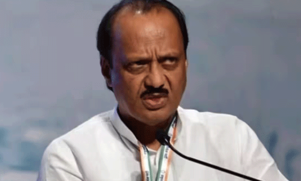 അജിത് പവാറിന് കനത്ത തിരിച്ചടി; പാര്ട്ടിയില് നിന്നും കൊഴിഞ്ഞുപോക്ക് ; നാലു നേതാക്കള് ശരത്പവാര്പക്ഷത്തേക്ക്
