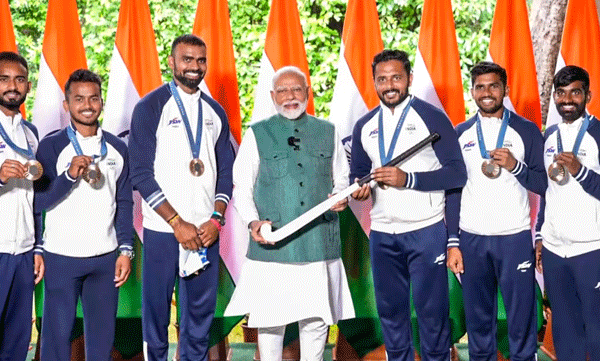 2036 ല് ഒളിംപിക്സിന് അതിഥേയത്വം വഹിക്കുകയാണ് സ്വപ്നം; ഒളിംപിക്സില് പങ്കെടുത്ത താരങ്ങളെ അഭിനന്ദിച്ച് പ്രധാനമന്ത്രി