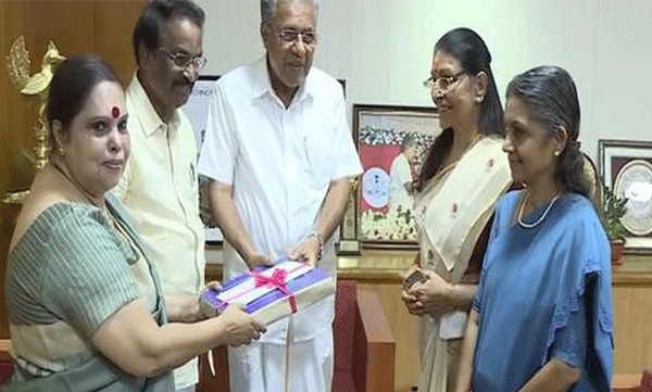 ലൈംഗിക ആരോപണങ്ങളില് മൊഴി ലഭിച്ചാല് കേസെടുക്കും; അന്വേഷിക്കാന് പ്രത്യേക സംഘത്തെ നിയോഗിക്കാന് സര്ക്കാര്