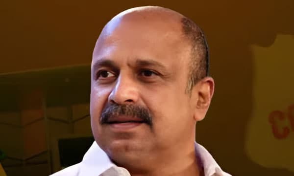 സിദ്ദിഖിനെതിരേ തടസ്സഹര്ജി നല്കി അതിജീവിത ; ജാമ്യാപേക്ഷക്കെതിരെ സംസ്ഥാന സര്ക്കാരും