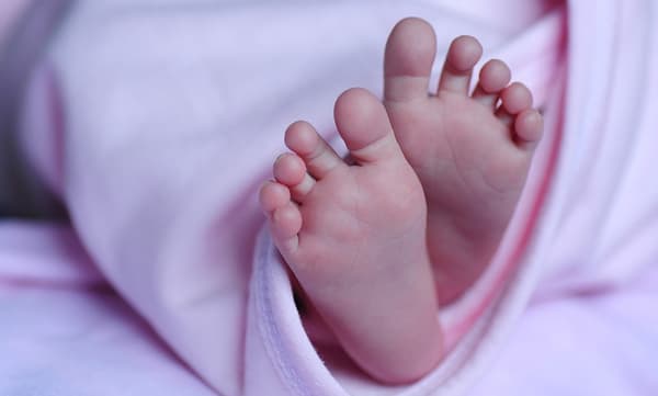 വാടക ഗര്ഭധാരണത്തിലൂടെ മാതാപിതാക്കളാകുന്നവര്ക്കും പ്രസവാവധി: പുതിയ വ്യവസ്ഥയ്ക്ക് അനുമതി നല്കി ഒഡിഷ സര്ക്കാര്