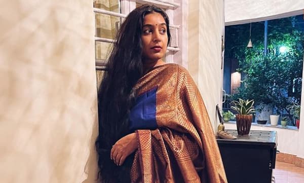 photo-www.instagram.com/padmapriya_offl/