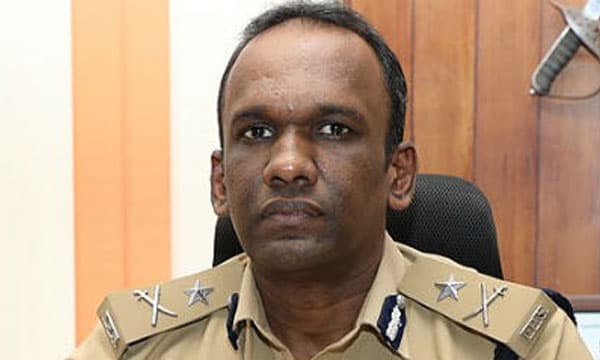 കാക്കിയണിഞ്ഞ കാര്ക്കശ്യത്തിന് അര്ഹതയ്ക്കുള്ള അംഗീകാരം ; കണ്ണൂരുകാരനായ മറ്റൊരു മുഖ്യമന്ത്രി മനോജ് ഏബ്രഹാമിനെ ഏല്പ്പിക്കുന്നതു സംസ്ഥാനത്തിന്റെയാകെ ക്രമസമാധാനച്ചുമതല
