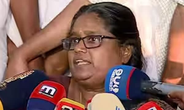 കൂത്താട്ടുകുളം തട്ടിക്കൊണ്ടുപോകല് കേസ് സഭയിലെത്തും ; അടിയന്തര പ്രമേയമായി കൊണ്ടുവരാന് പ്രതിപക്ഷം