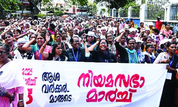 കേരളത്തിന് മുഴുവന് കുടിശ്ശികയും നല്കിയിട്ടുണ്ടെന്ന് കേന്ദ്രം ; ആശാവര്ക്കര്മാരുടെ വേതനം കൂട്ടും