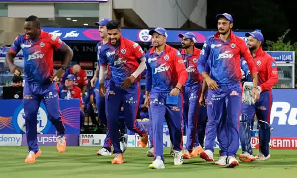 സൂപ്പര് ഓവറില് ഏറ്റവും കൂടുതല് തവണ ജയിക്കുന്ന ടീമായി ; ഡല്ഹി ക്യാപിറ്റല്സ് ചരിത്രം സൃഷ്ടിച്ചു