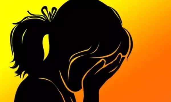 ഉത്തര്പ്രദേശില് മൂകയും ബധിരയുമായ 11 കാരിയെ ബലാത്സംഗം ചെയ്തു ; ലൈംഗികാവയവങ്ങളില് സിഗററ്റ് കൊണ്ടു പൊള്ളിച്ച പാടും കണ്ടെത്തി