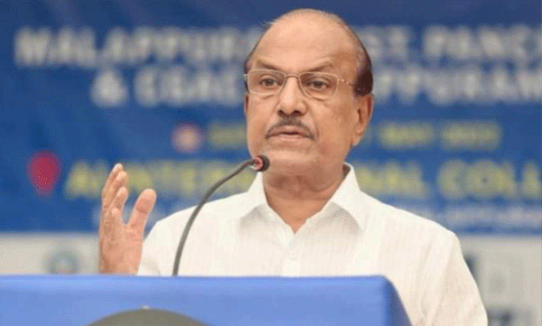 ജനങ്ങൾ മൊത്തം അസംതൃപ്തരാണ്; മലപ്പുറത്ത് ഒരു പ്രശ്നവും ഇല്ല, ഇത്ര സമാധാനം ഉള്ള വേറെ ജില്ല ഉണ്ടോ?: പി കെ കുഞ്ഞാലിക്കുട്ടി