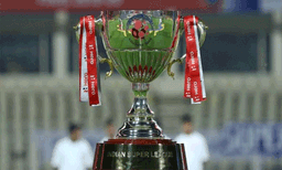 ഐഎസ്എല്ലിന് 'റെഡ് കാര്ഡ്'; പുതിയ സീസൺ ഉടൻ തുടങ്ങില്ല; AIIFന് കത്ത് നൽകി സംഘാടകർ