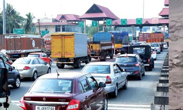 പണി പൂര്ത്തിയാക്കിയിട്ട് മതിയെന്ന് ഹൈക്കോടതി ; നാലാഴ്ചത്തേക്ക് പാലിയേക്കര ടോള്പിരിവ് തടഞ്ഞു