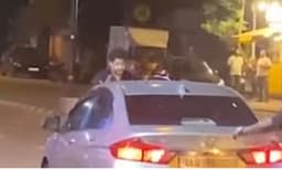 സിനിമാസ്റ്റൈലില് അര്ദ്ധരാത്രിയില് നഗരത്തില് തര്ക്കം ; സുരേഷ്ഗോപിയുടെ മകനും കോണ്ഗ്രസ് നേതാവും