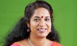 തനിക്കെതിരേയുള്ള സൈബര് ആക്രമണം ; രാഹുല് മാങ്കൂട്ടത്തിലിന് എതിരായ ശ്രദ്ധ തിരിക്കാനെന്ന് കെ.ജെ. ഷൈന്