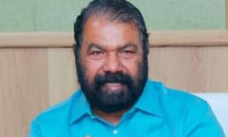 സങ്കുചിതതാല്പ്പര്യങ്ങള്ക്കുമുമ്പില് വിദ്യാഭ്യാസമേഖലയെ അടിയറ വെയ്ക്കാനാകില്ലെന്ന് വി.ശിവന്കുട്ടി